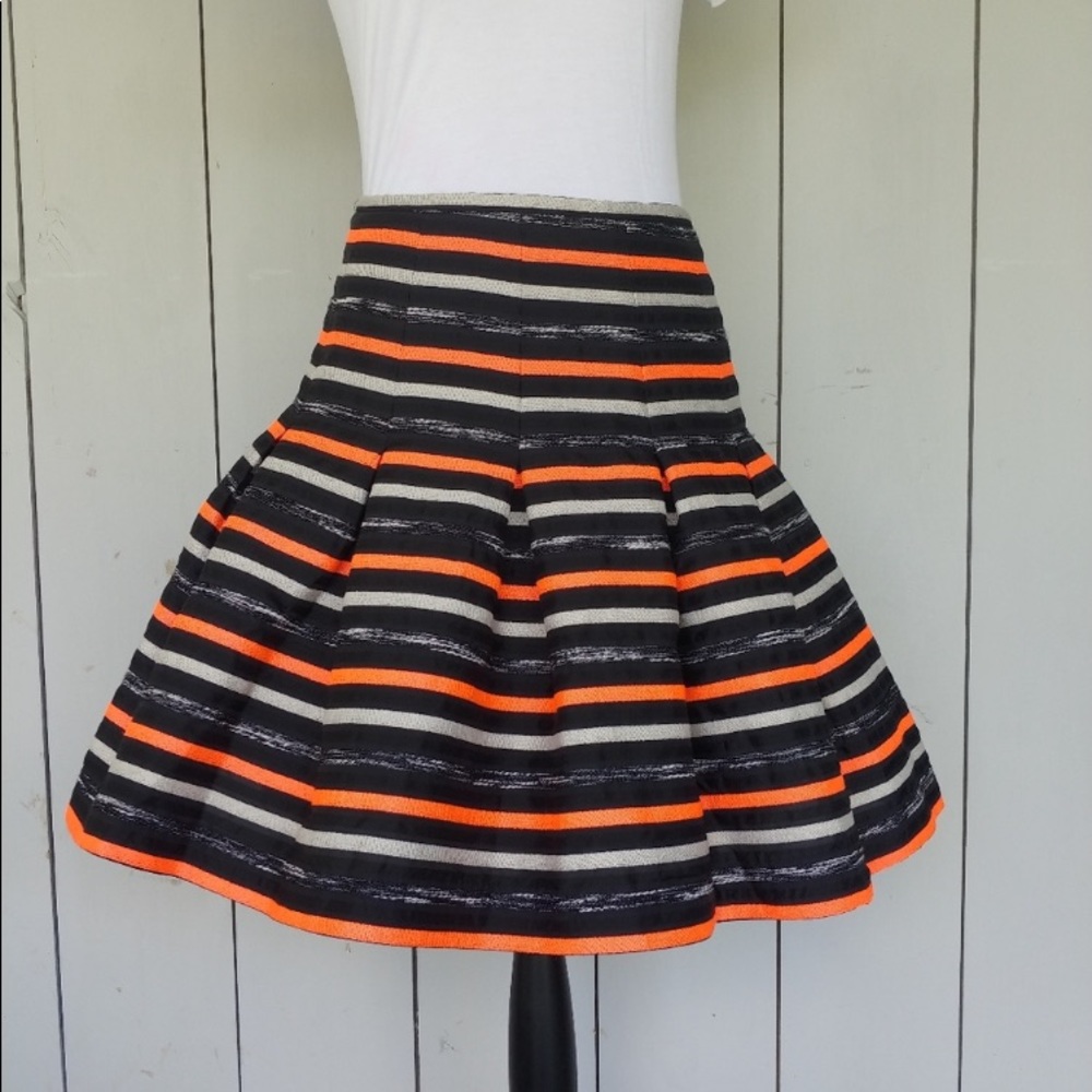 Anthropologie HD in Paris Pleated Striped Orange Black Silver Skirt size 6 - Picture 3 of 11